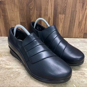 Clarks Shoes Leather Women's Size 10M